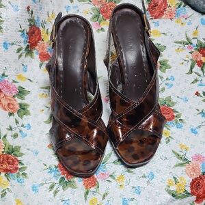 Gianni Bini Brown Leopard Print Heels